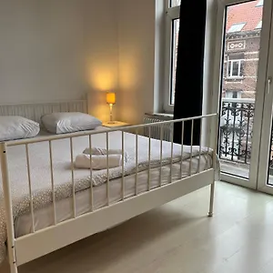 https://apt-flat-center.hotelsantwerp.net