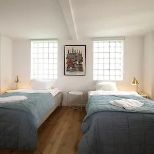 Rent A Place 1 - 4 Feriehus